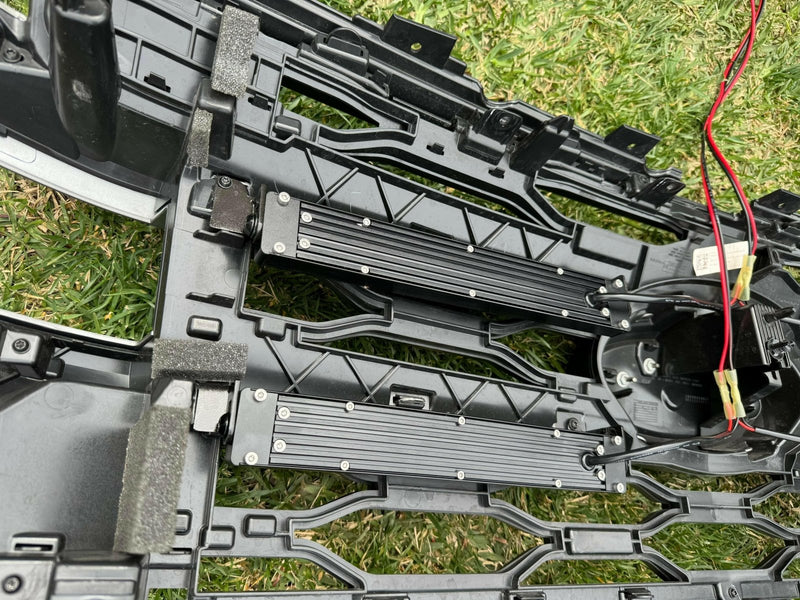 Load image into Gallery viewer, 2022-2024 Ford Expedition (4) 12 in Light Bars - FSPE