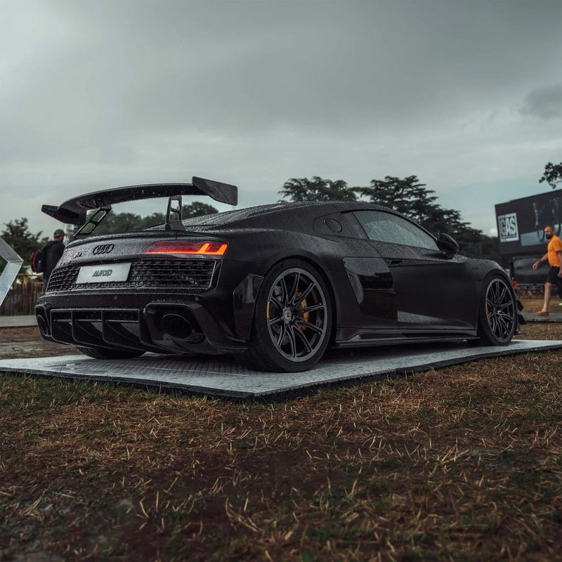 Load image into Gallery viewer, Audi R8 4S (2016 - 24) Carbon Fiber Rear Bumper Canards - FSPE