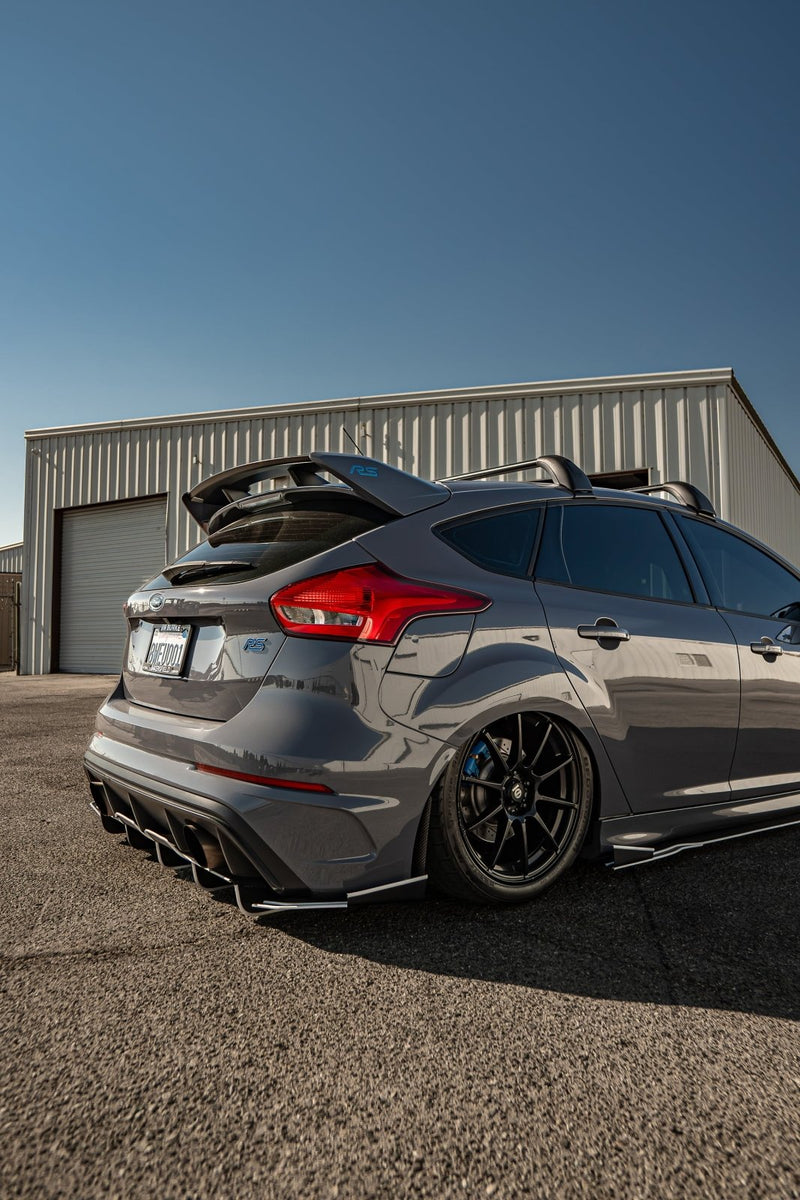 Load image into Gallery viewer, Ford Focus RS (2016 - 2018) Rear Diffuser V3 - FSPE