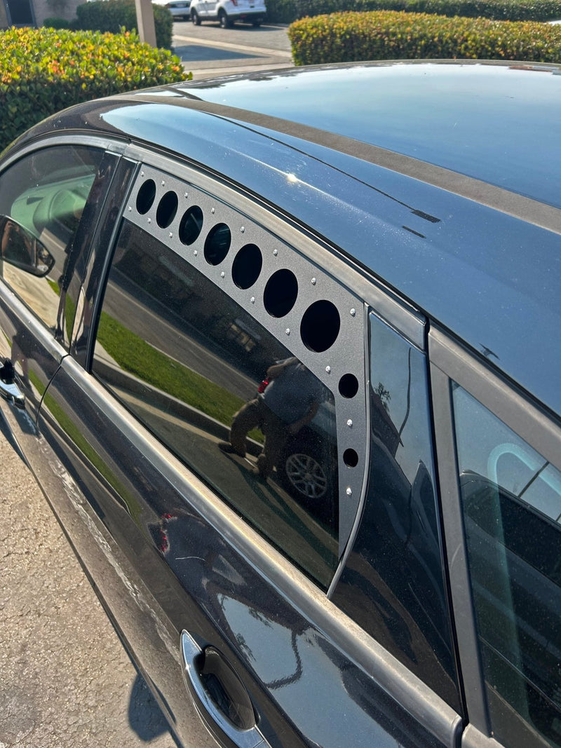 Load image into Gallery viewer, Ford Focus SE / ST / RS (2011 - 2018) Rear Window Vents (PAIR) - Hatchbacks - FSPE