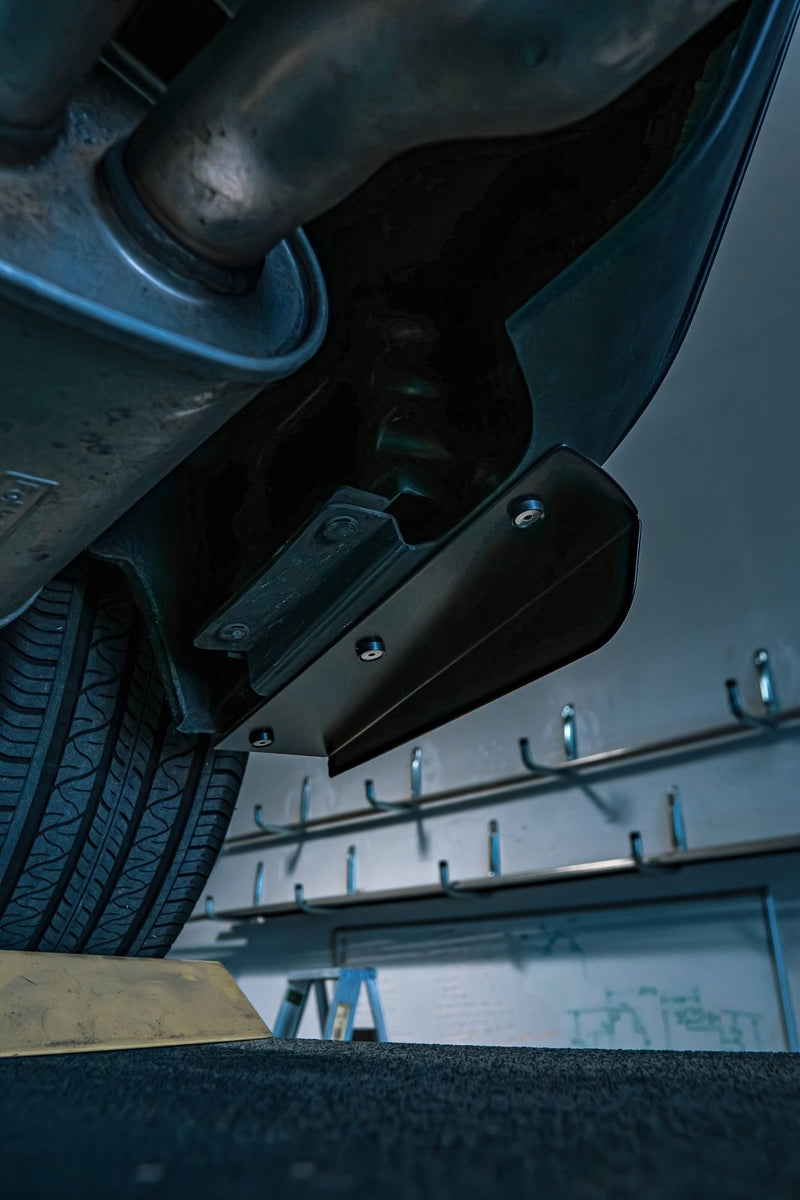 Load image into Gallery viewer, Ford Mustang (2024+) Ecoboost/GT ZEUS Rear Diffuser & Spats - FSPE