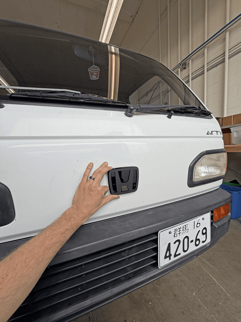 Load image into Gallery viewer, Honda Acty HA(1 - 4) & HH(1 - 4) Front "H" Emblem Replacement (1988 - 1999) - FSPE