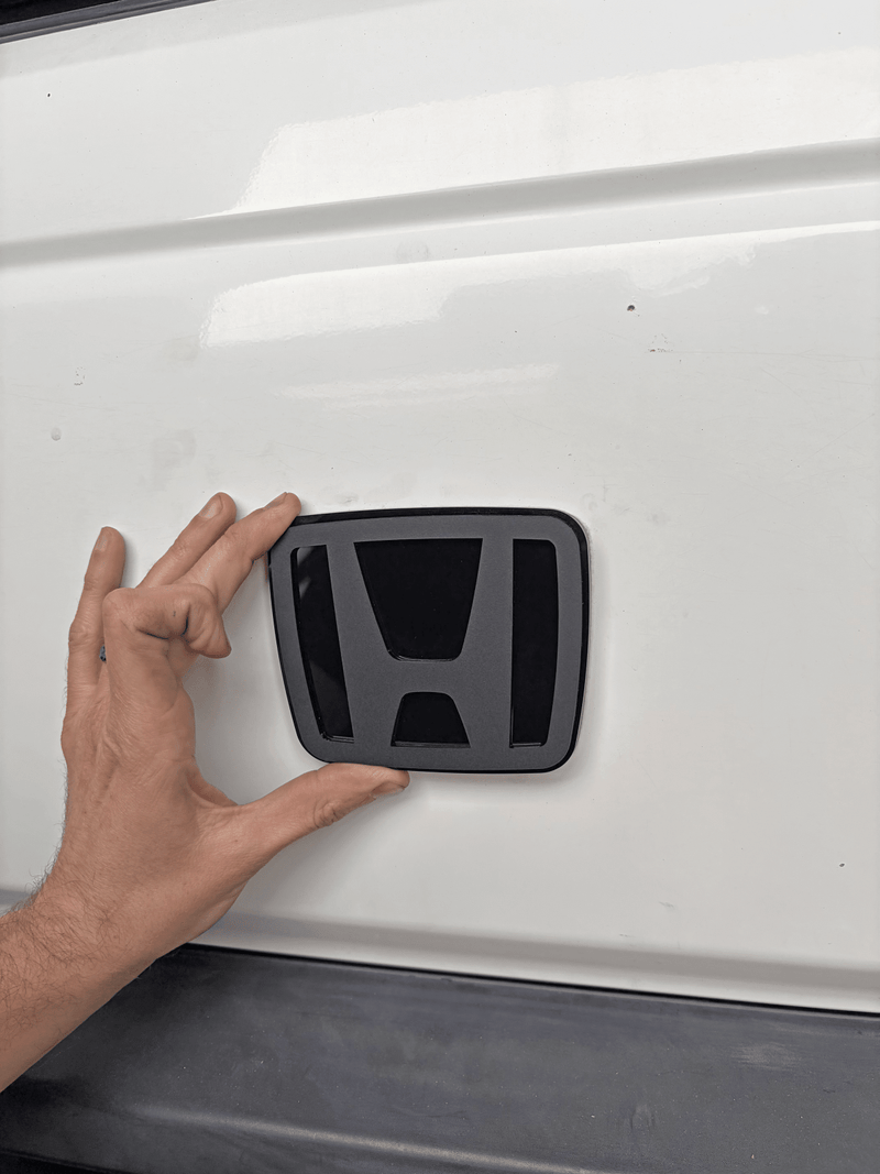 Load image into Gallery viewer, Honda Acty HA(1 - 4) & HH(1 - 4) Front "H" Emblem Replacement (1988 - 1999) - FSPE