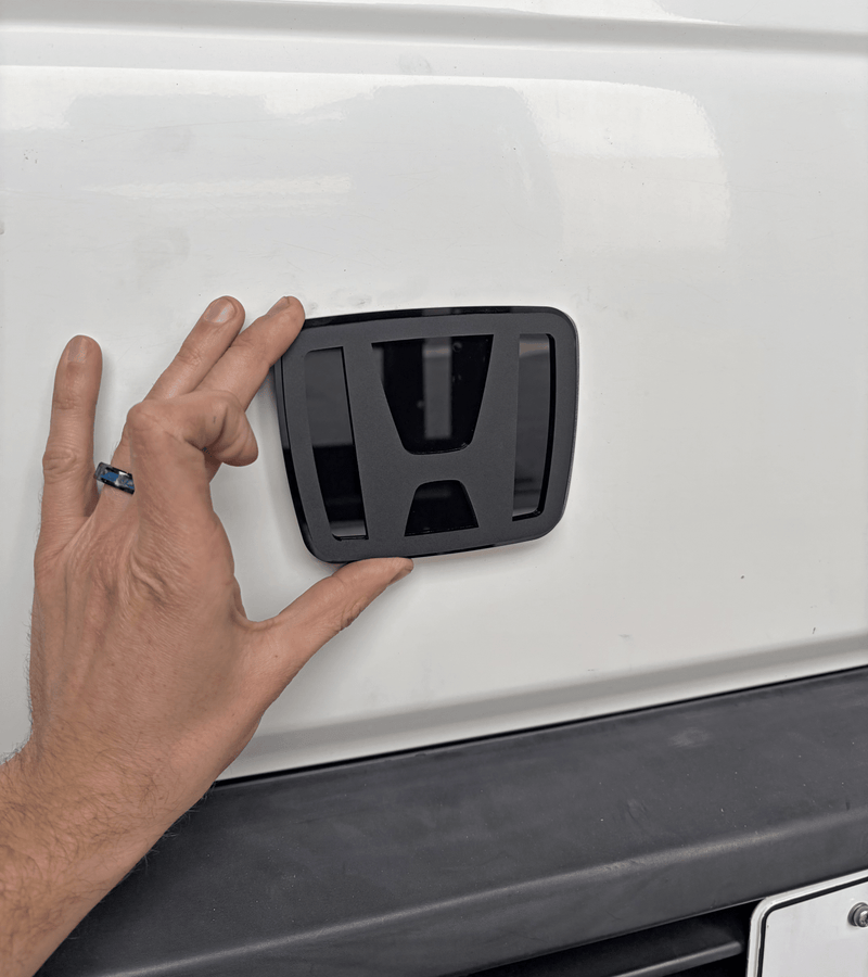 Load image into Gallery viewer, Honda Acty HA(1 - 4) & HH(1 - 4) Front "H" Emblem Replacement (1988 - 1999) - FSPE