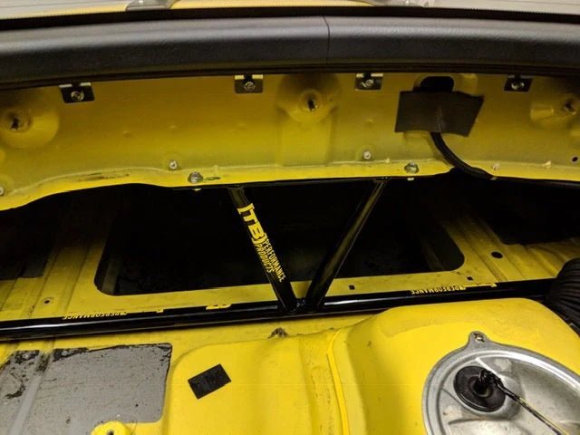 Load image into Gallery viewer, Honda S2000 (2000 - 2009) Rear Strut Bar (Trunk Brace) - FSPE