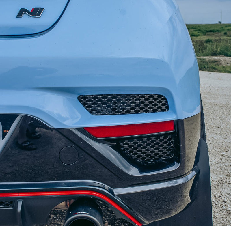 Load image into Gallery viewer, Hyundai Veloster N (2019 - 2022) Rear Reflector Mesh - FSPE