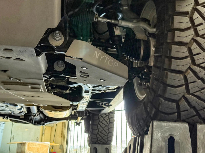 Load image into Gallery viewer, Lexus GX550/Toyota Land Cruiser (2024 - Current) - Lower Control Arm Skid Plate Kit - FSPE