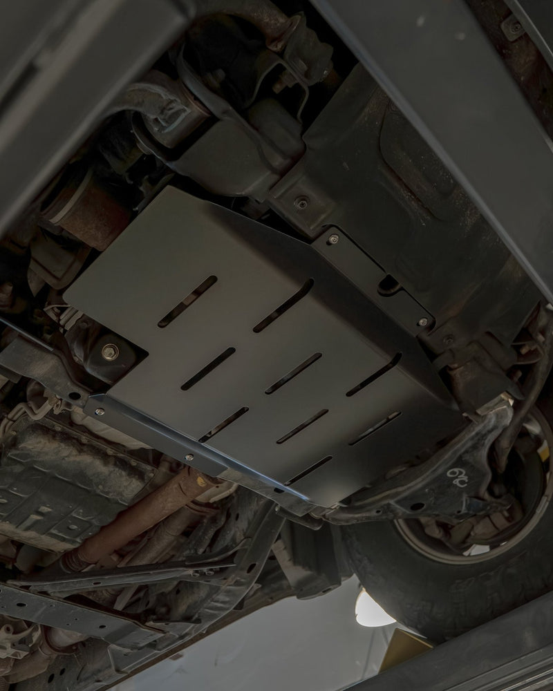 Load image into Gallery viewer, Nissan Frontier (2005-2019) V6 Engine Skid Plate - FSPE