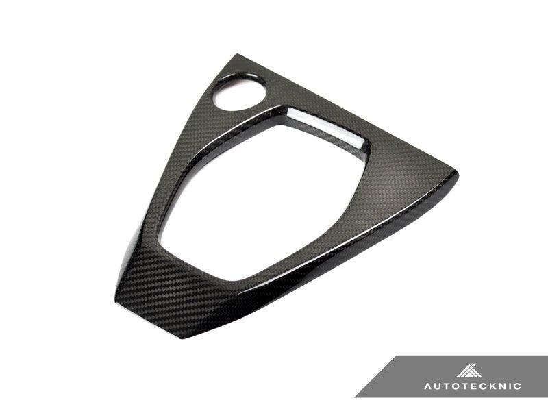 Load image into Gallery viewer, Nissan R35 GTR 2017 - Up - Dry Carbon Shift Console Cover - FSPE