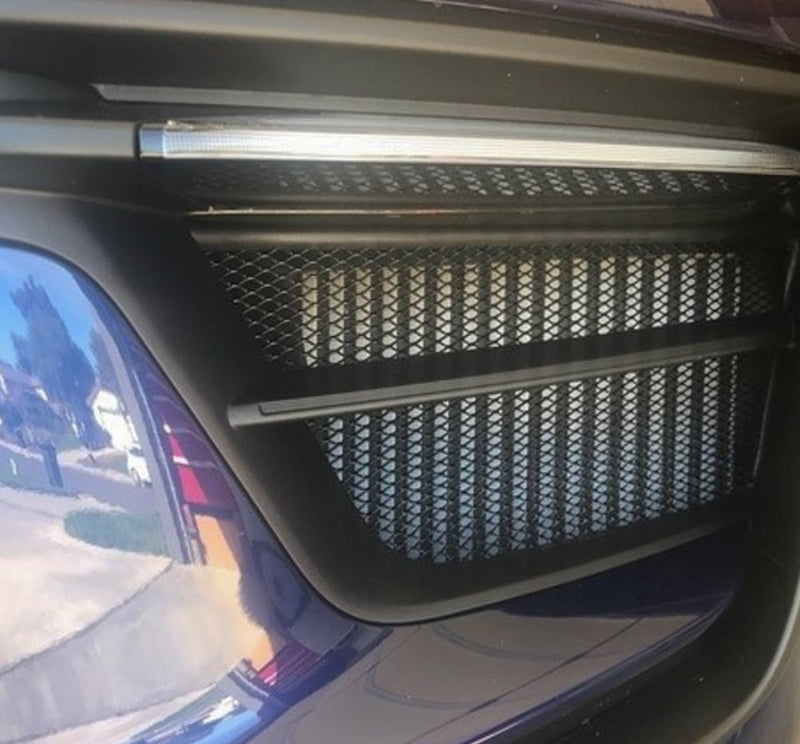 Load image into Gallery viewer, Porsche Macan (2022 - 2024) Mesh Grille Inserts - FSPE