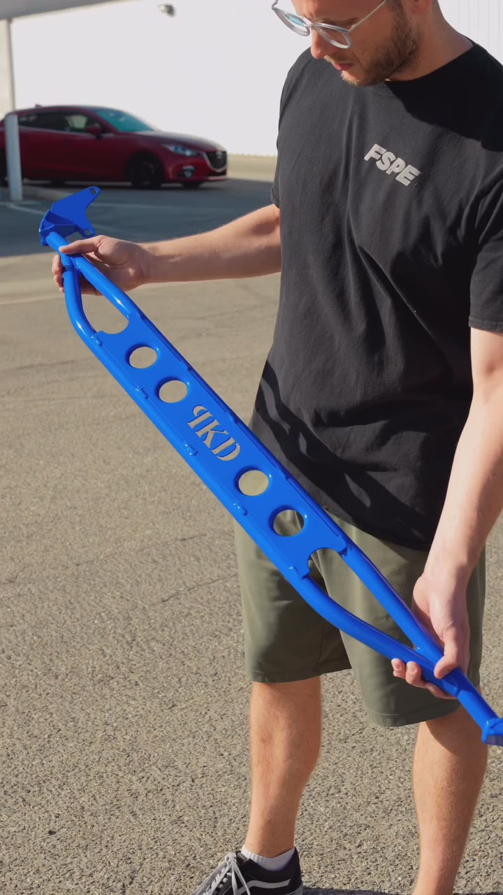 Load and play video in Gallery viewer, Ford Focus ST (2011-2018) & RS (2016-2018) Strut Bar V2