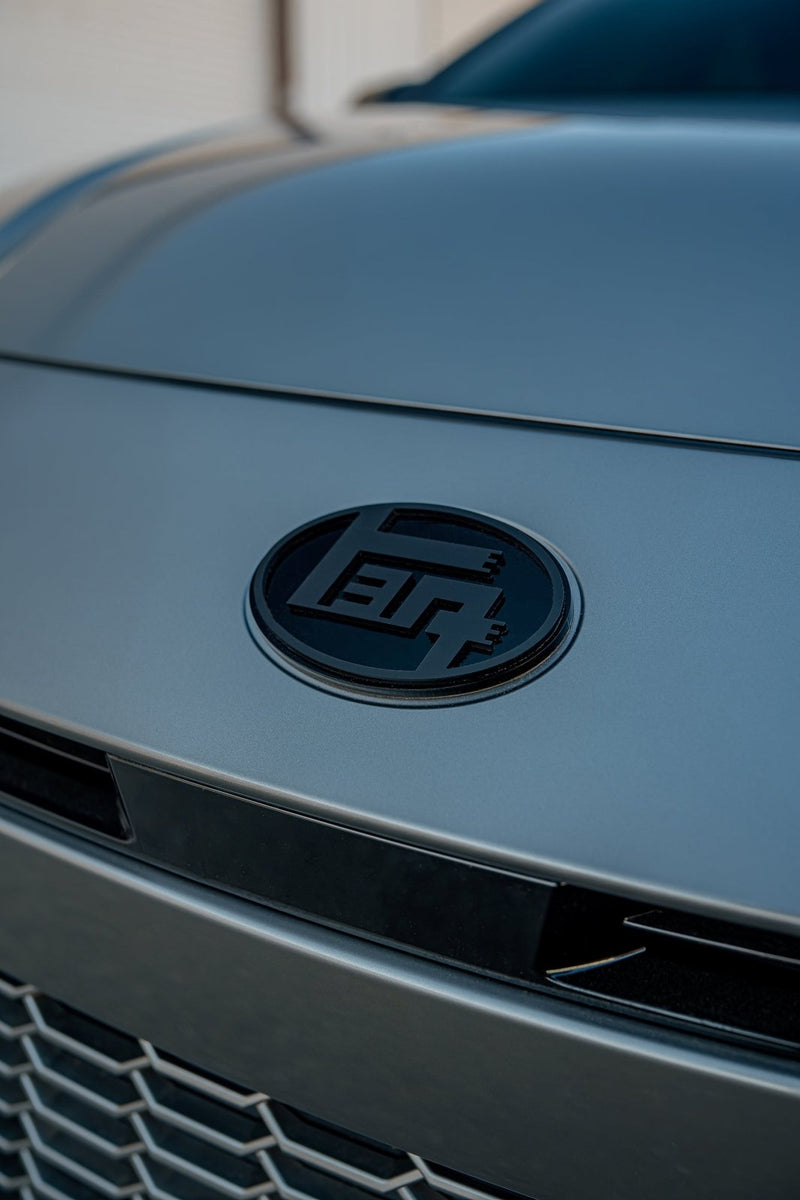 Load image into Gallery viewer, Toyota Camry (2025+) Raised Bumper Emblems (Pair) - FSPE