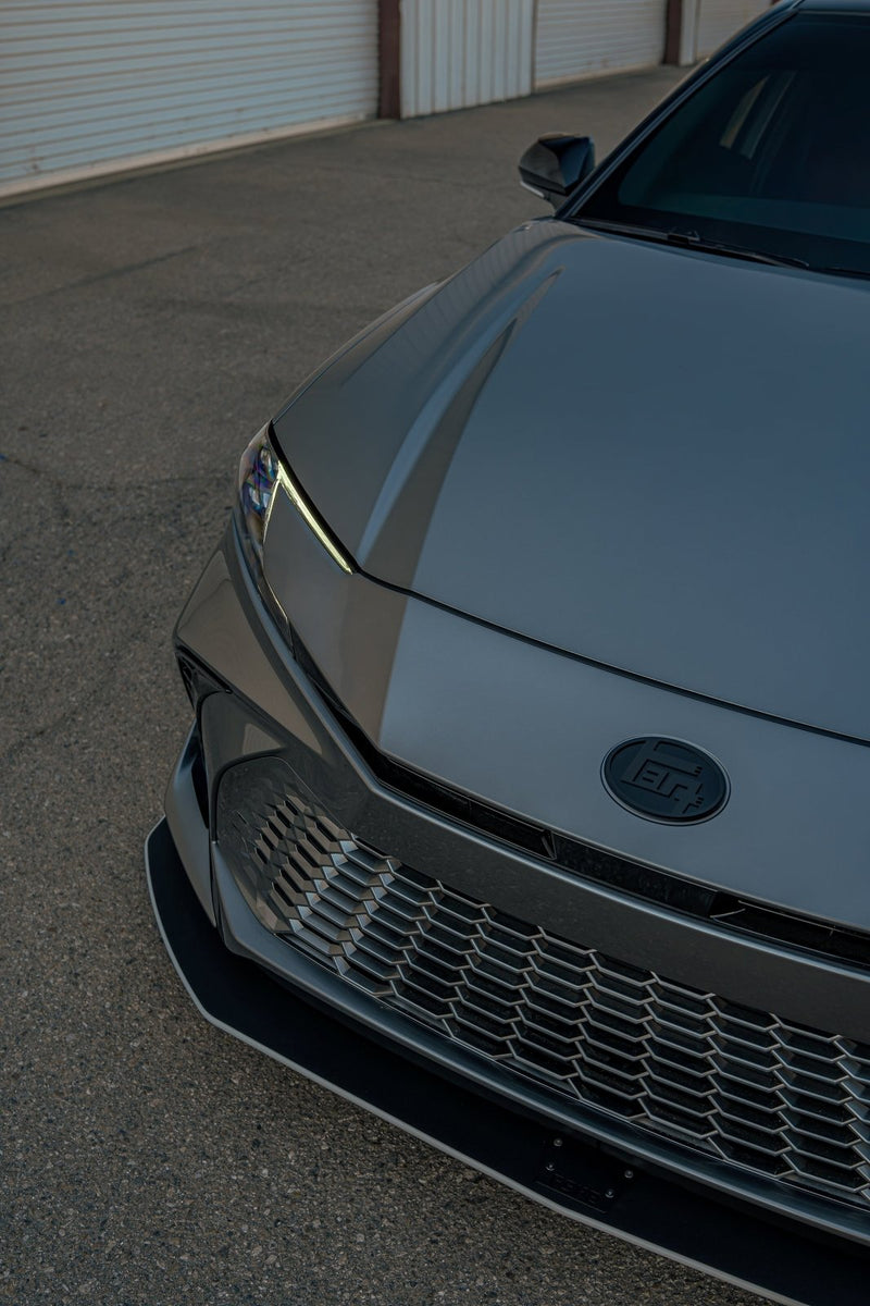 Load image into Gallery viewer, Toyota Camry (2025+) SE / XSE Chassis Mount Front Splitter - FSPE