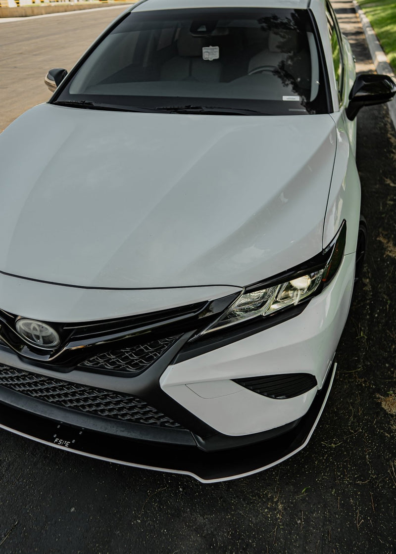 Load image into Gallery viewer, Toyota Camry SE Chassis Mount Front Splitter - FSPE