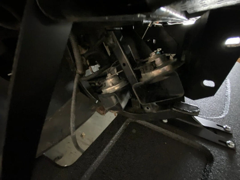 Load image into Gallery viewer, Corvette C6 / Z06 Rocket Nose Splitter + Mounts (2005-2013) - FSPE