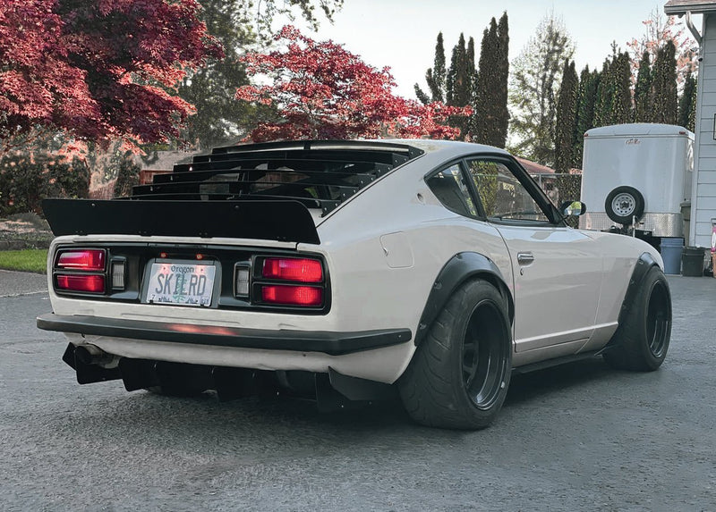 Load image into Gallery viewer, Datsun 240Z | 260Z | 280Z Side Extensions - 2+2 By SKLRD - FSPE