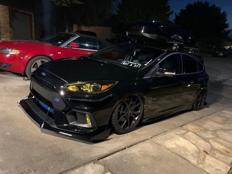 Load image into Gallery viewer, Ford Focus RS (2016-2018) Front Splitter V2 - FSPE