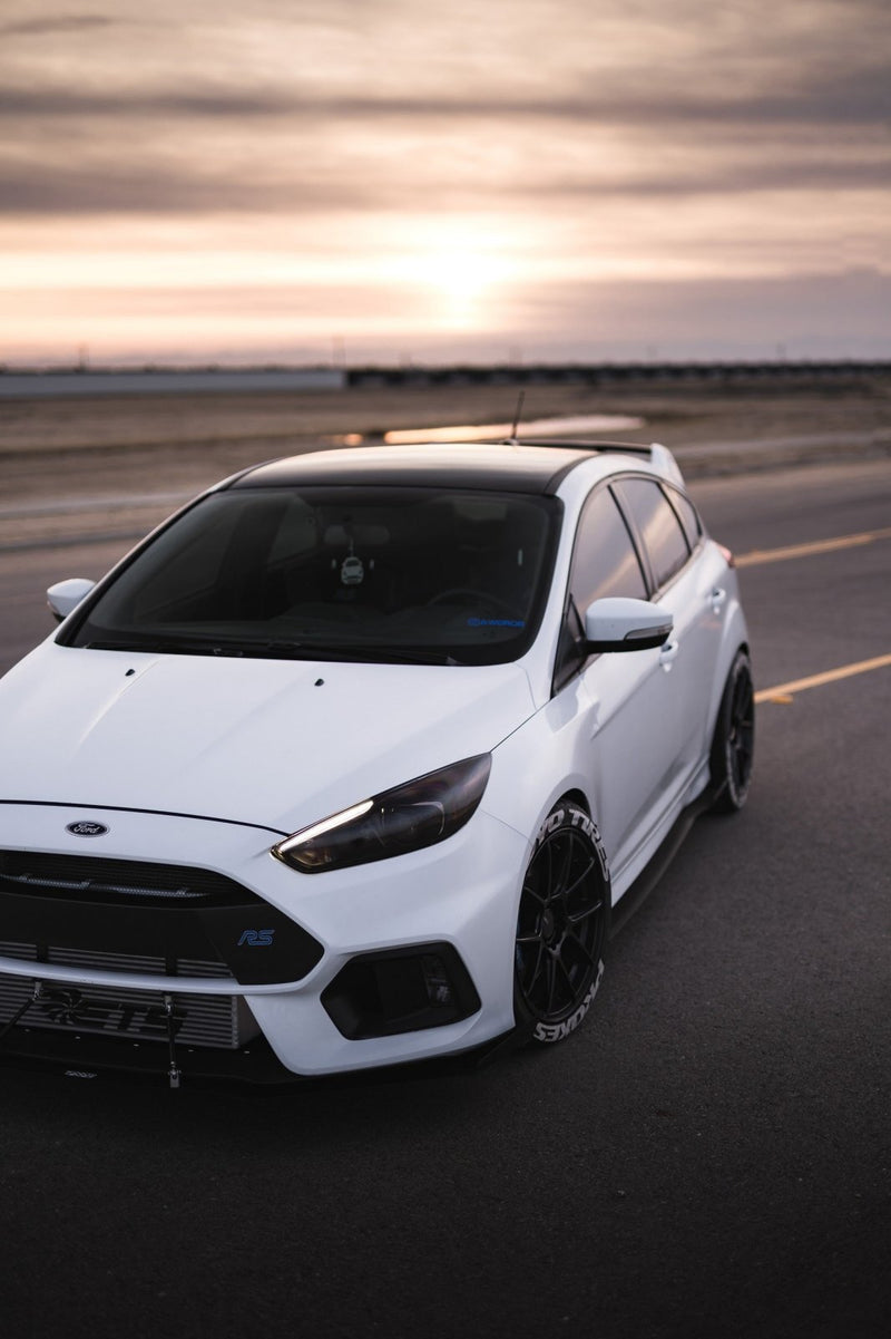 Load image into Gallery viewer, Ford Focus RS (2016-2018) Side Skirts V2 - FSPE