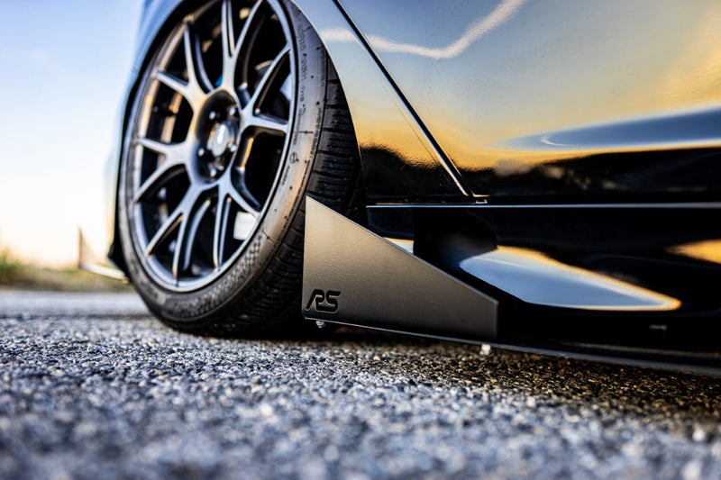Load image into Gallery viewer, Ford Focus RS (2016-2018) Side Skirts V2 - FSPE