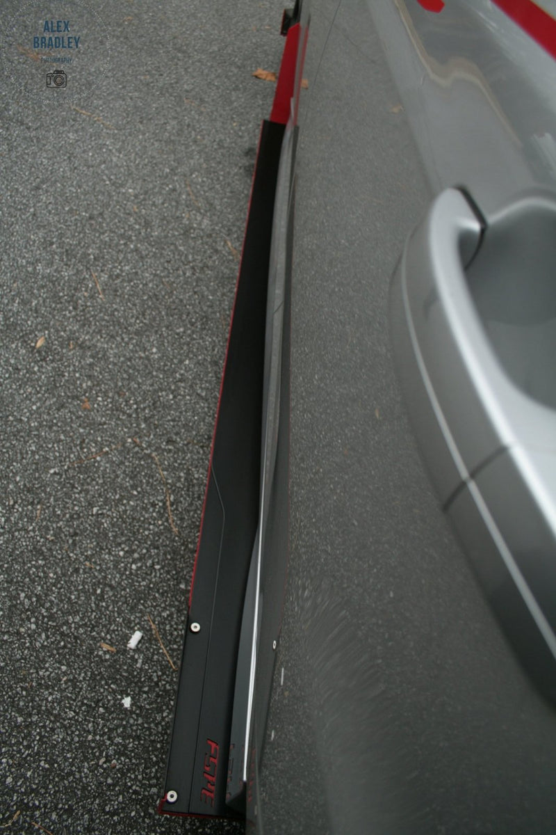 Load image into Gallery viewer, Ford Focus RS (2016-2018) & ST (2011-2018) Side Skirts V4 - FSPE