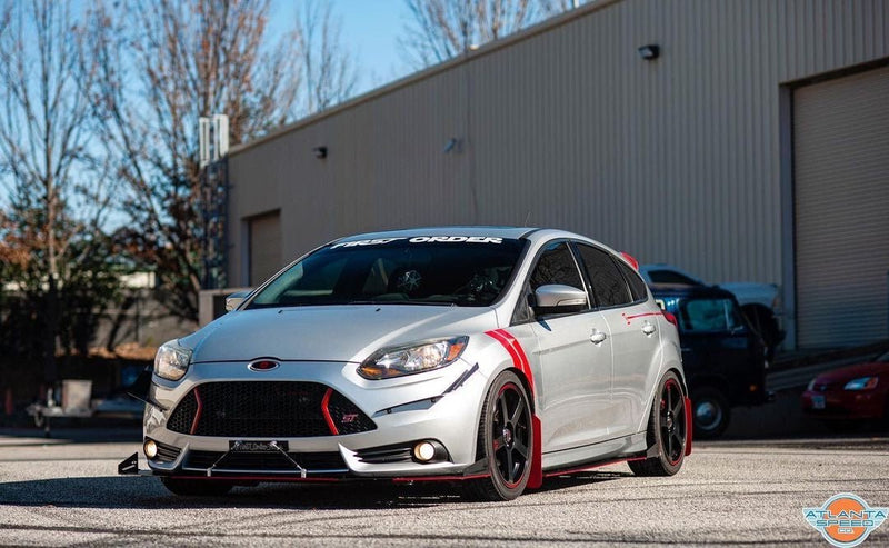 Load image into Gallery viewer, Ford Focus RS (2016-2018) & ST (2011-2018) Side Skirts V4 - FSPE