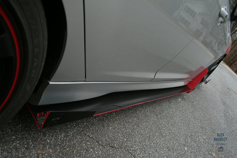 Load image into Gallery viewer, Ford Focus RS (2016-2018) & ST (2011-2018) Side Skirts V4 - FSPE
