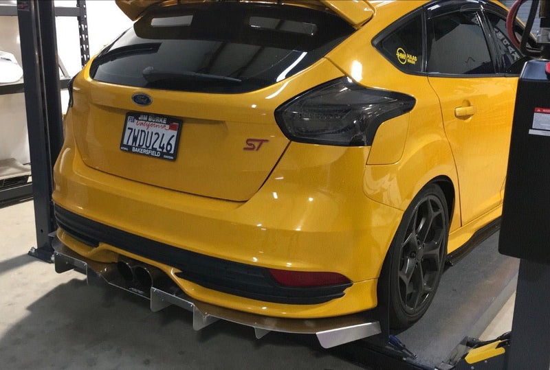 Load image into Gallery viewer, Ford Focus ST (2011-2018) Rear Diffuser V2 - FSPE
