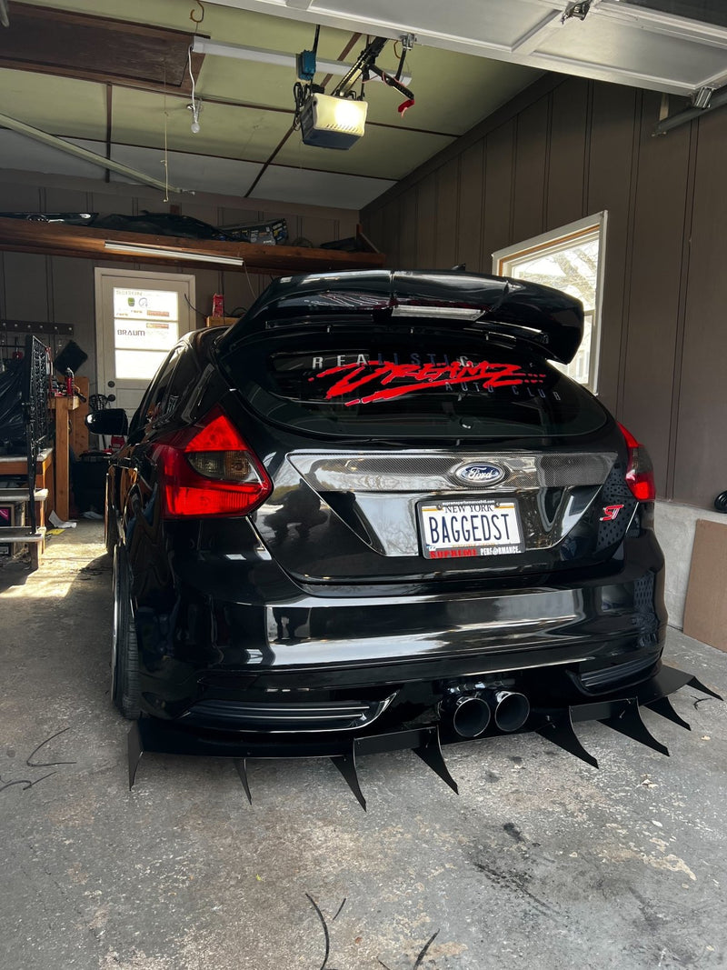 Load image into Gallery viewer, Ford Focus ST (2011-2018) Rear Diffuser V3 - FSPE