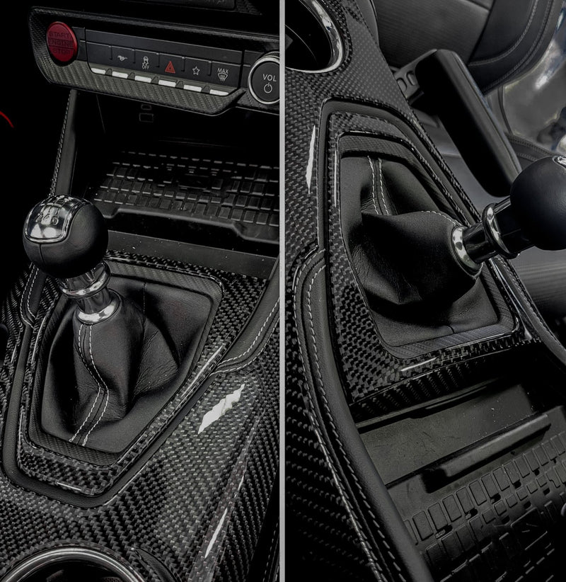 Load image into Gallery viewer, Ford Mustang S650 2024+ Carbon Fiber Shifter Plate Trim - FSPE