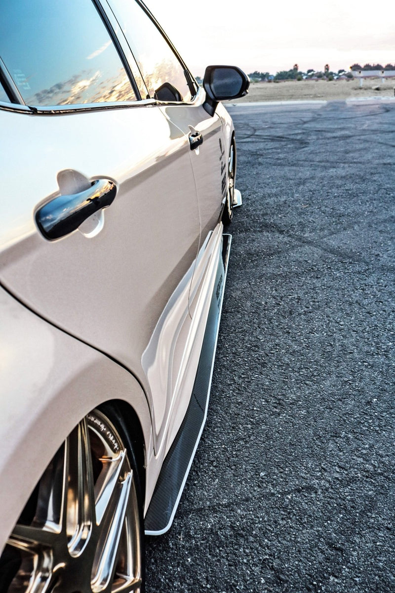 Load image into Gallery viewer, Toyota Camry (2018-2022) Side Skirts V2 - FSPE
