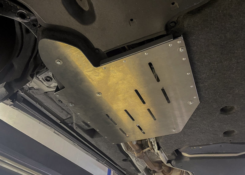 Load image into Gallery viewer, Toyota Highlander HYBRID 2.5L 4CYL Catalytic Converter Guard (2020-2023) - AWD - FSPE