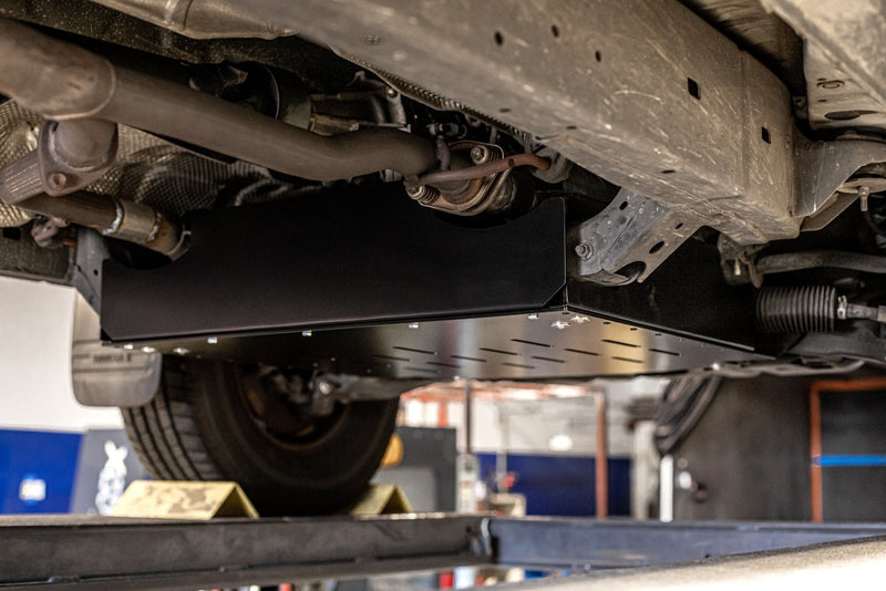 Load image into Gallery viewer, Toyota Tundra Catalytic Converter Guard (2000-2006) - FSPE