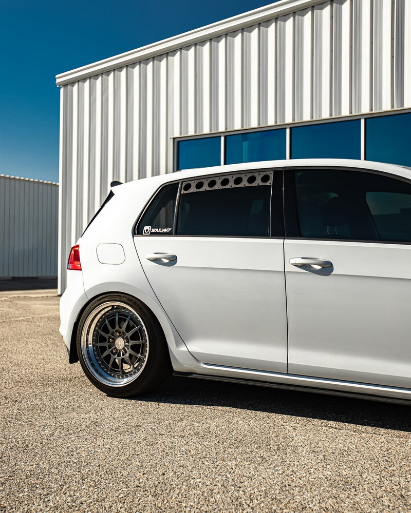 Load image into Gallery viewer, Volkswagen MK7 / 7.5 Golf / GTI / R Rear Window Vents (pair) - FSPE