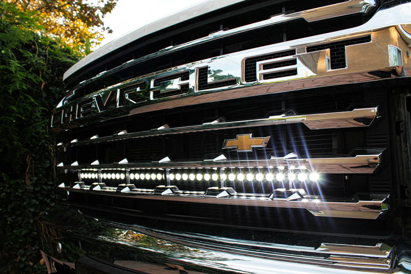 Load image into Gallery viewer, Chevrolet Silverado 2500/3500HD Single 40-Inch Light Bar (2020-2026) - CLASSIC
