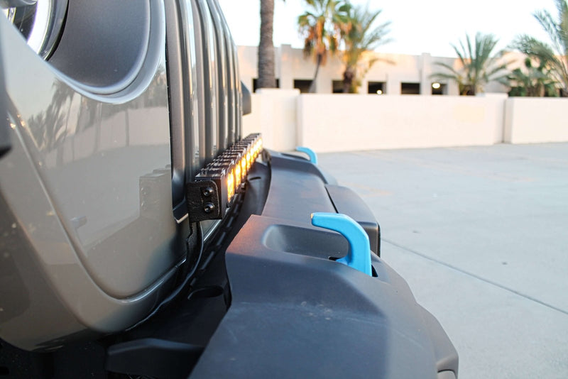 Load image into Gallery viewer, 2020+ Jeep Gladiator (JT) 30in Light Bar - PRO - FSPE
