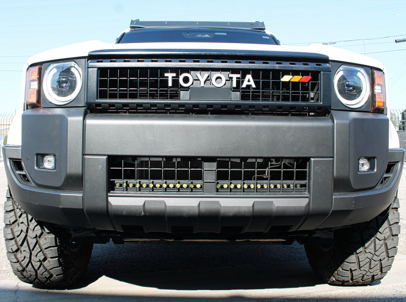 Load image into Gallery viewer, 2024+ Toyota Land Cruiser Single 30in Light Bar - SLIM
