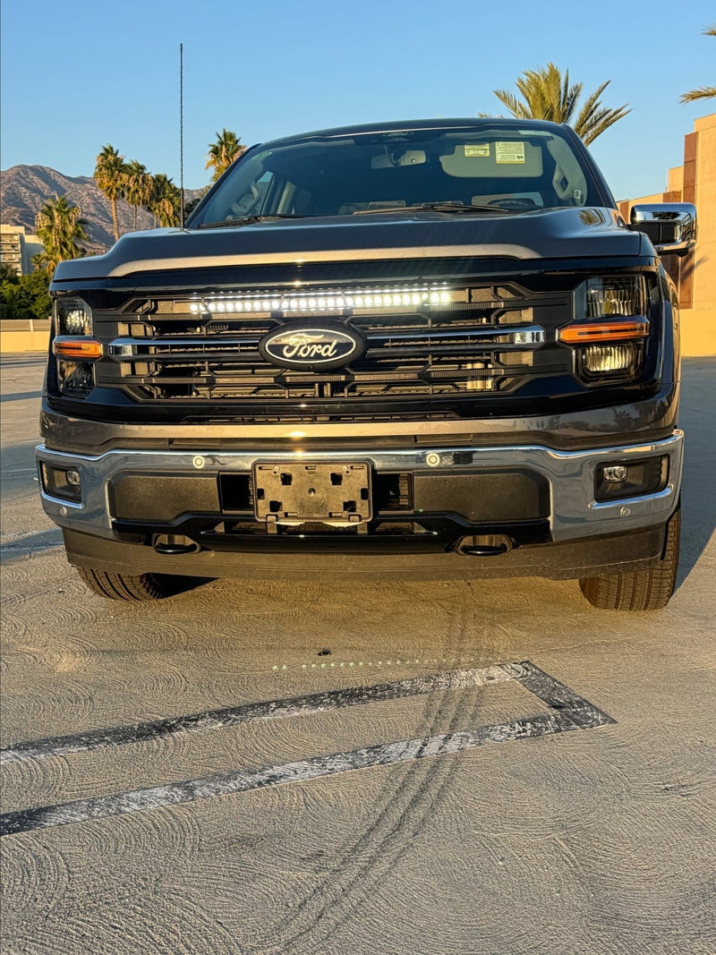 Load image into Gallery viewer, 2024+ Ford F150 Single 30in Light Bar - FSPE
