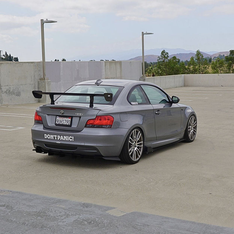 Load image into Gallery viewer, BMW 128i / 135i (E82) 2007-2013 Rear Diffuser &amp; Rear Spats - FSPE
