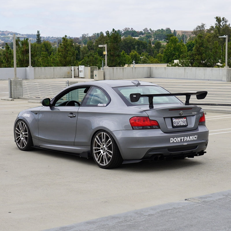 Load image into Gallery viewer, BMW 128i / 135i (E82) 2007-2013 Rear Diffuser &amp; Rear Spats - FSPE
