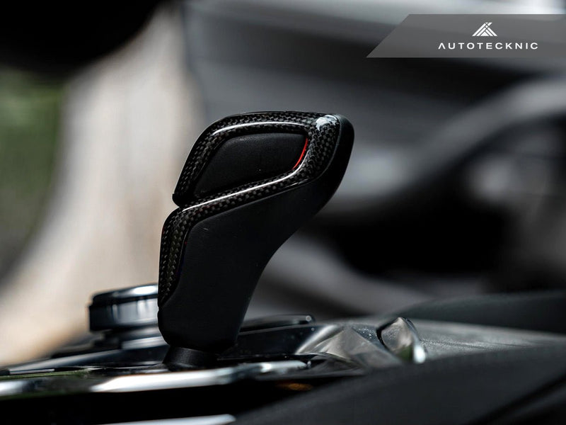 Load image into Gallery viewer, BMW F90 M5 - Carbon Fiber Gear Selector Side Covers - FSPE
