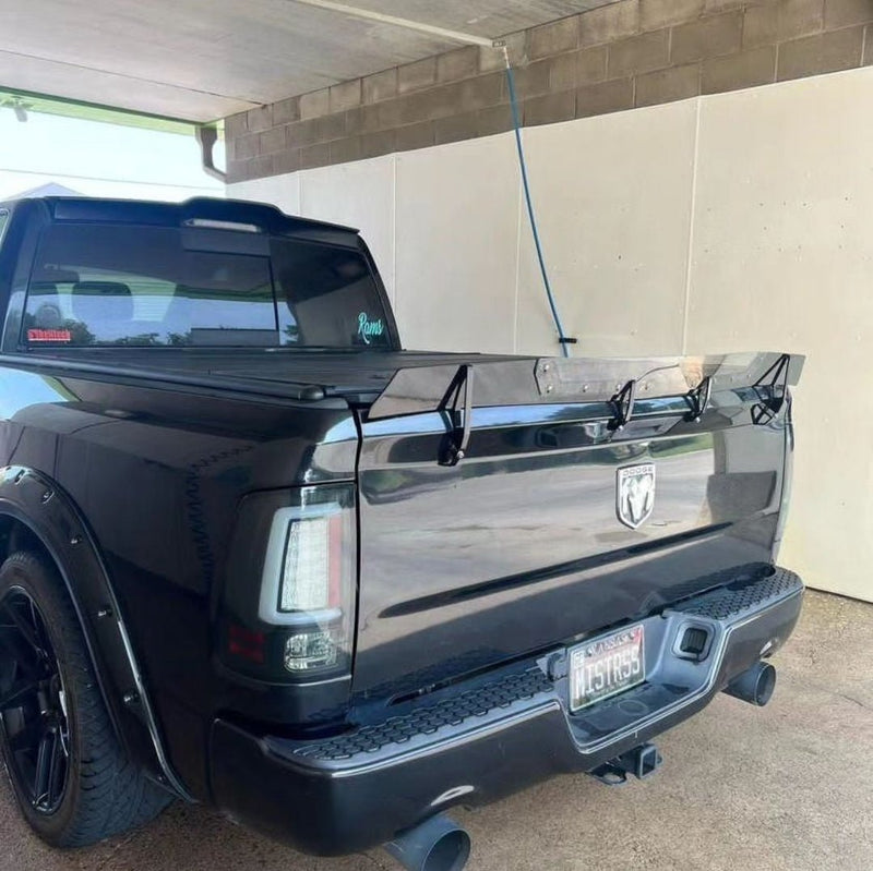 Load image into Gallery viewer, Dodge RAM (2009 - 2018) R2 Wing - FSPE
