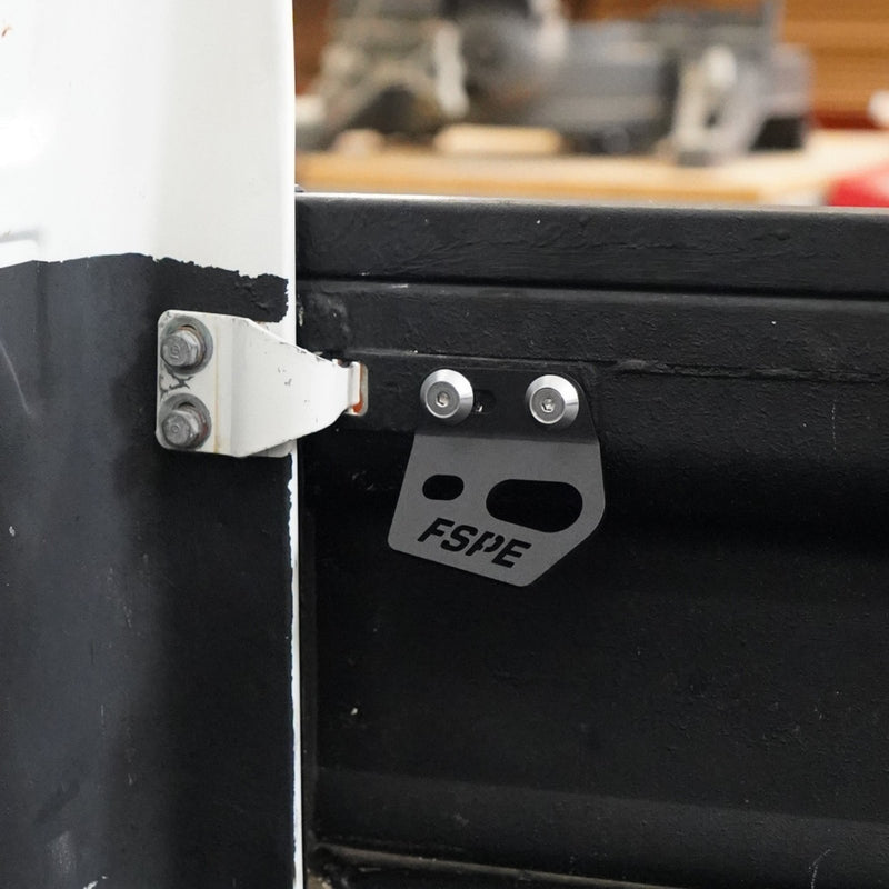 Load image into Gallery viewer, Honda HA(1 - 4) ACTY Bed Tie Down Brackets (sold as a pair) - FSPE
