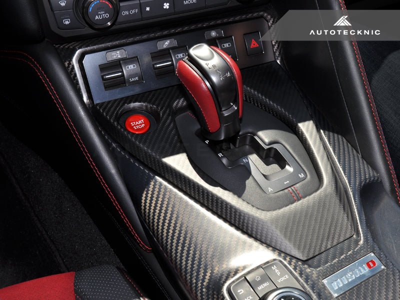 Load image into Gallery viewer, Nissan R35 GTR 2017 - Up - Dry Carbon Shift Console Cover - FSPE

