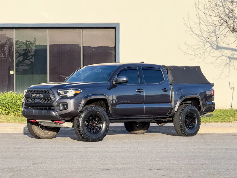 Load image into Gallery viewer, Toyota Tacoma (2016 - 2023) - Fender Flare Kit - FSPE
