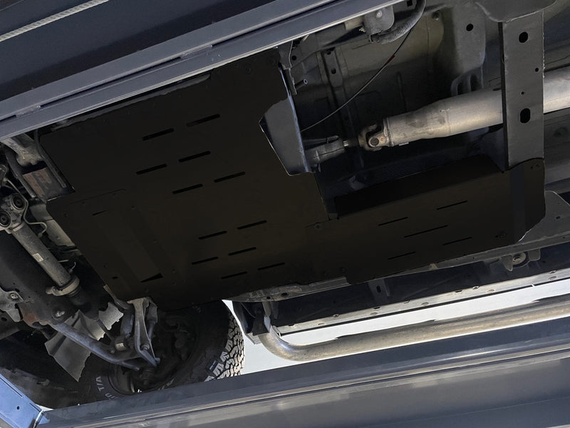 Load image into Gallery viewer, Chevrolet Silverado / GMC Sierra 1500 Catalytic Converter Guard (2007-2013) - FSPE

