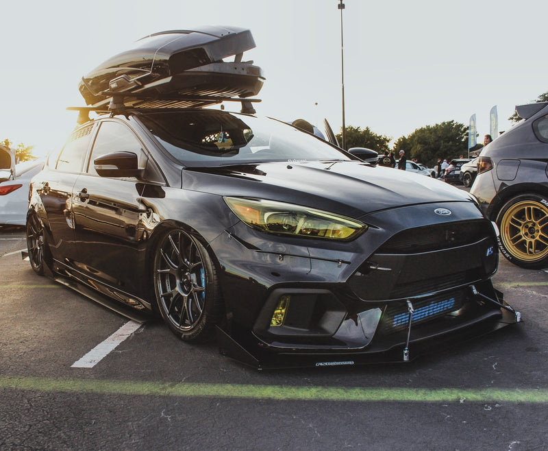 Load image into Gallery viewer, Ford Focus RS (2016-2018) Side Skirts V1 - FSPE

