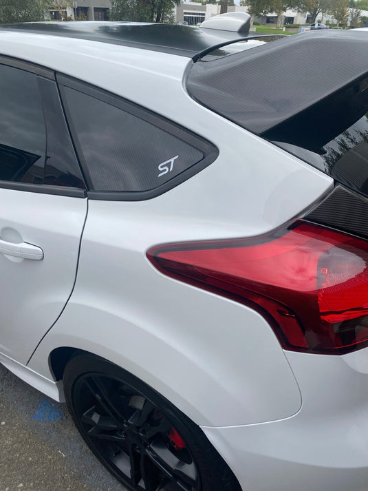 Ford Focus ST (2011-2018) / RS (2016-2018) Carbon Fiber Rear Window Covers - FSPE