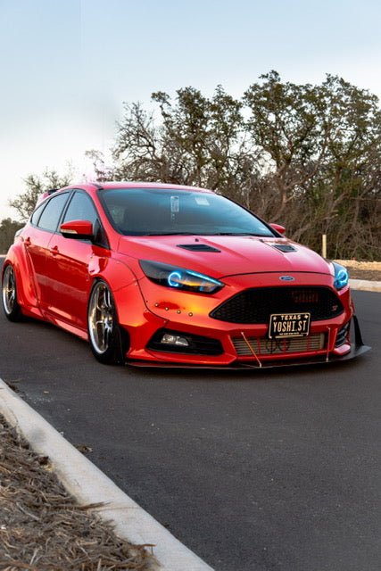 Load image into Gallery viewer, Ford Focus ST (2015-2018 Facelift) Front Splitter V3 - FSPE
