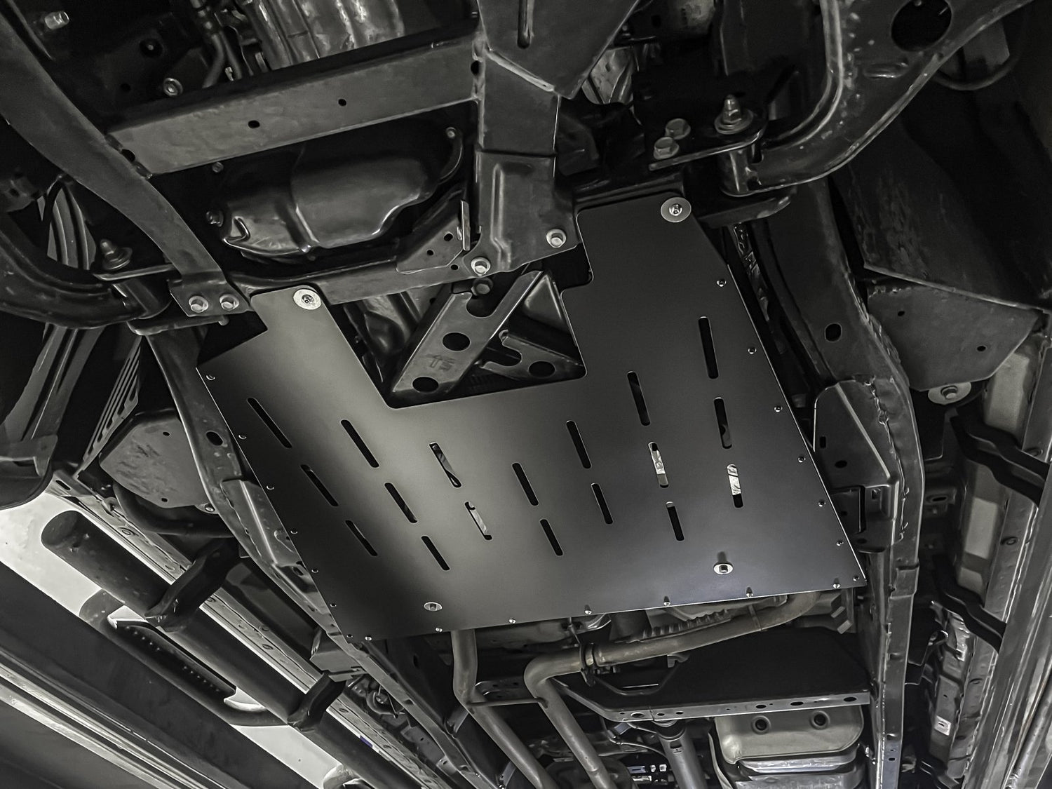 Nissan Titan (20202023) Catalytic Converter Guard 2WD V8 (nonXD) FSPE