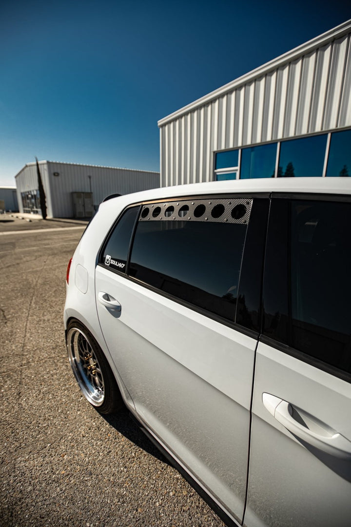 Golf R Back Window Volkswagen MK7 / 7.5 Golf / GTI / R Rear Window Vents (pair) – FSPE